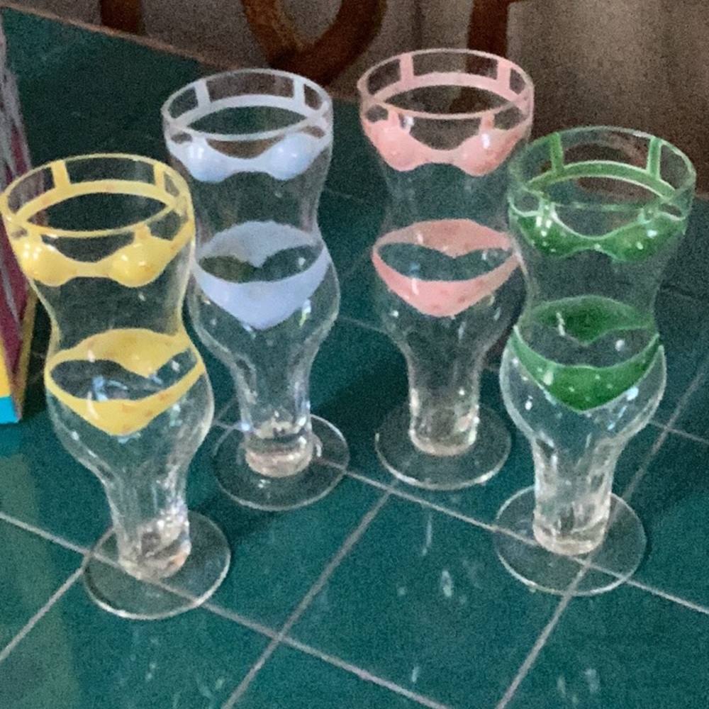 Two’s Company 4 Bathing Beauty Iced Tea Glasses Handblown Hand-painted Bikini